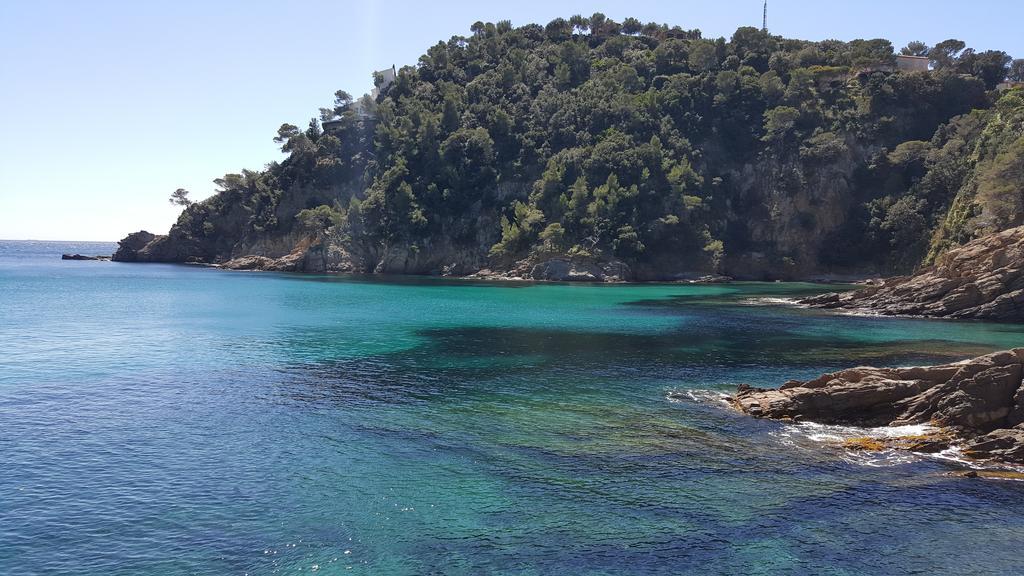 Hotel La Calanque Cavalaire-sur-Mer Exterior photo