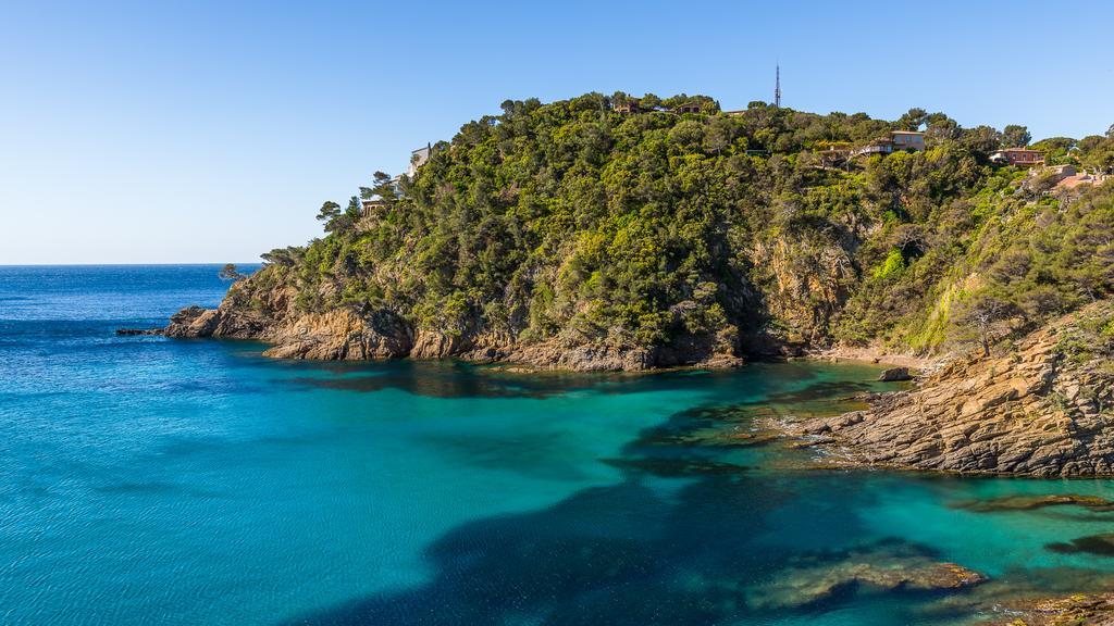 Hotel La Calanque Cavalaire-sur-Mer Exterior photo